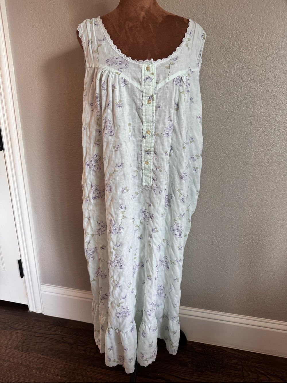 Vintage Barbizon Floral Maxi Nightgown Cotton Poly Blend Lace Trim Cottagecore